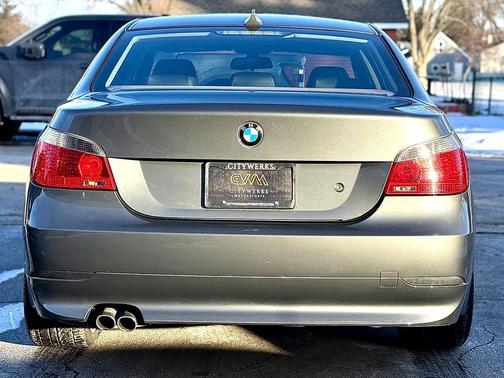 2004 BMW 530 Base