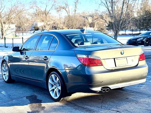 2004 BMW 530 Base