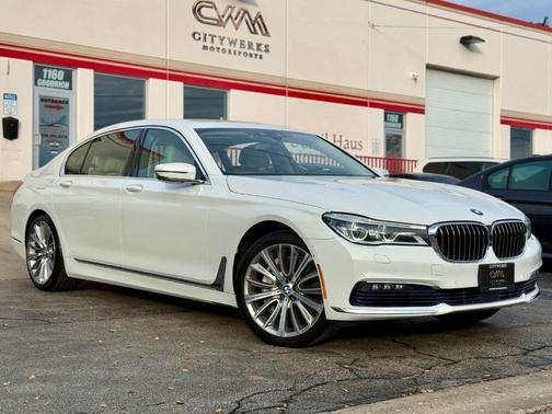 2016 BMW 750 i xDrive