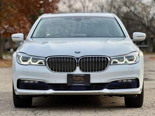2016 BMW 750 i xDrive
