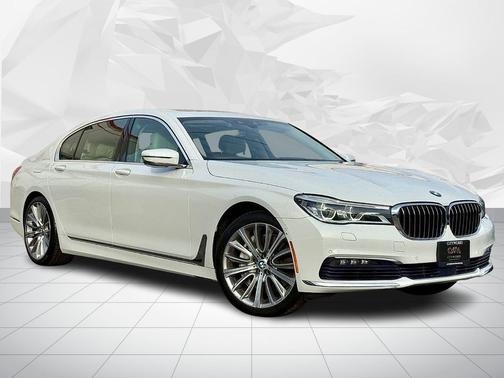 2016 BMW 750 i xDrive