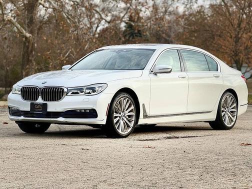 2016 BMW 750 i xDrive