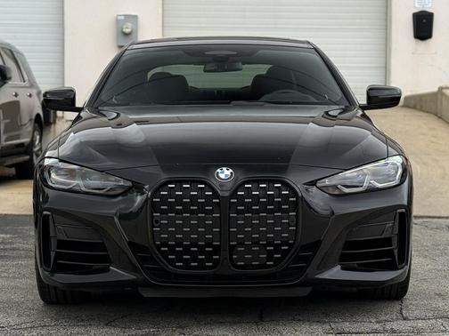 Black Sapphire Metallic 2022 BMW M440 i xDrive