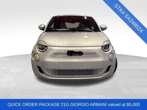 2025 FIAT 500e Base