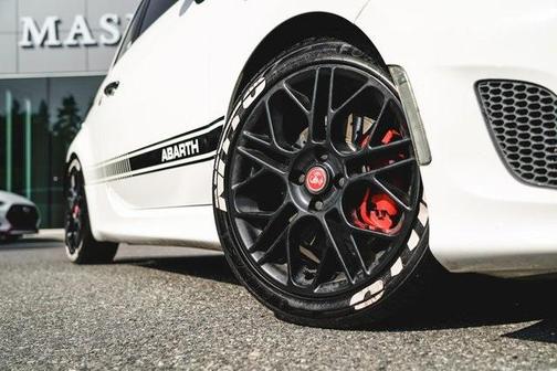 2015 FIAT 500 Abarth