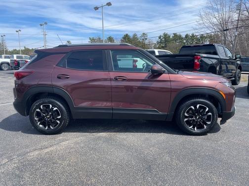 Mahogany Red Metallic 2022 Chevrolet Trailblazer LT