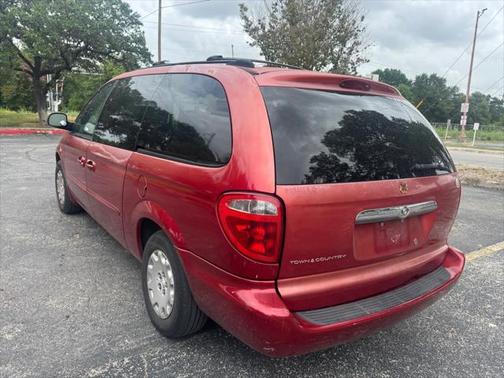 2003 Chrysler Town & Country LX