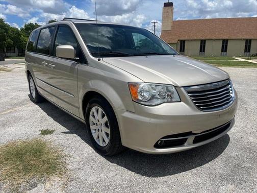 2012 Chrysler Town & Country Touring