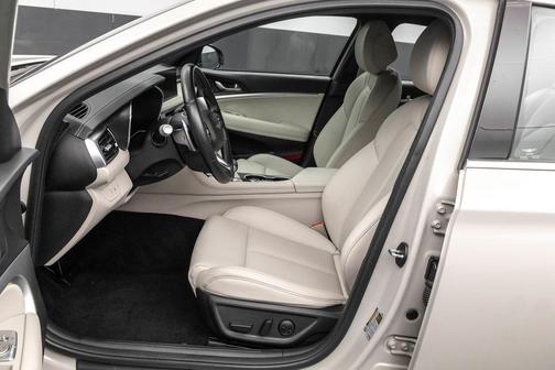 2024 Genesis G70 2.5T