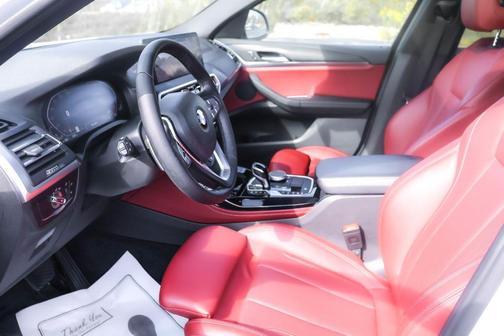 2023 BMW X4 xDrive30i
