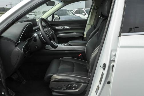 2024 Genesis Electrified GV70 Advanced
