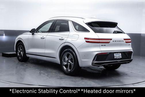 2026 Genesis GV70 2.5T Advanced