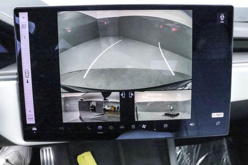 2023 Tesla Model S Plaid
