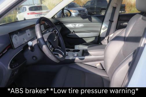 2026 Genesis GV70 2.5T