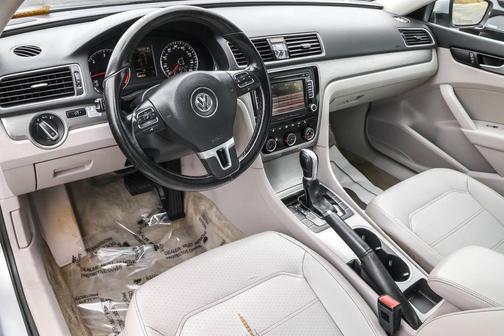 2015 Volkswagen Passat 2.0L TDI SE