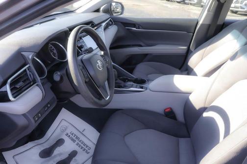 2018 Toyota Camry Hybrid LE