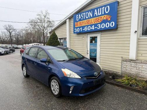 2013 Toyota Prius v Five