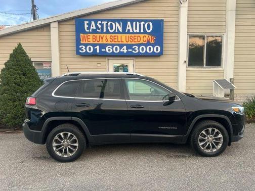 Black 2019 Jeep Cherokee Latitude Plus