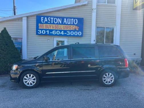 2014 Chrysler Town & Country Touring
