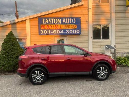 2018 Toyota RAV4 LE