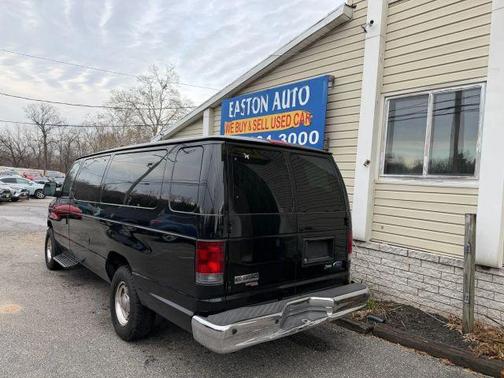 2011 Ford E350 Super Duty XLT