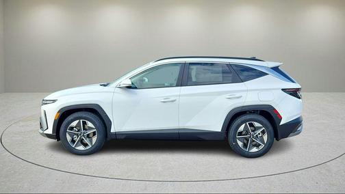 Serenity White Pearl 2025 Hyundai TUCSON SEL Convenience
