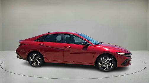 2025 Hyundai ELANTRA Sport