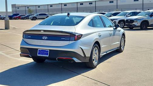 2026 Hyundai SONATA SE