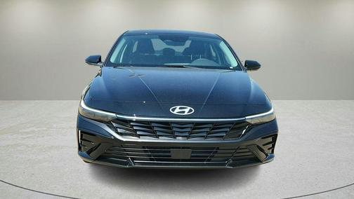 Abyss Black 2025 Hyundai ELANTRA SEL