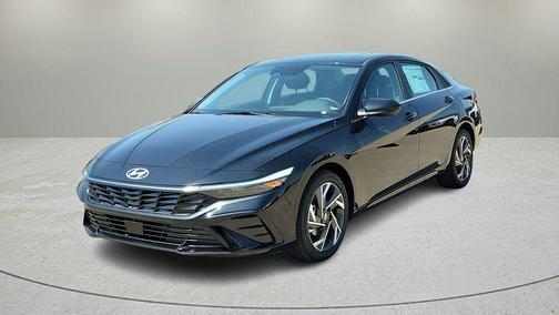 Abyss Black 2025 Hyundai ELANTRA SEL