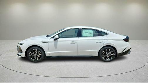 2026 Hyundai SONATA SEL
