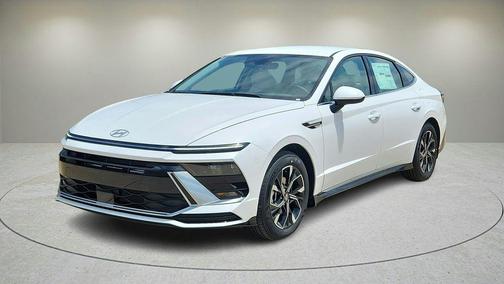 2026 Hyundai SONATA SEL