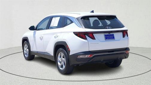 2023 Hyundai TUCSON SE