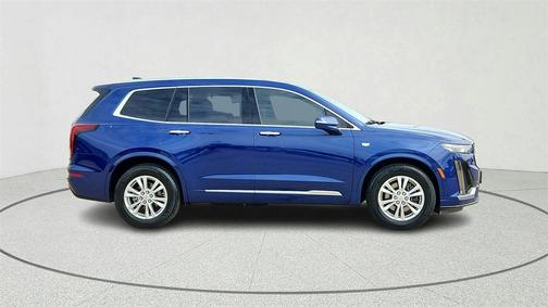 2024 Cadillac XT6 Luxury FWD