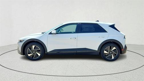 2025 Hyundai IONIQ 5 SE