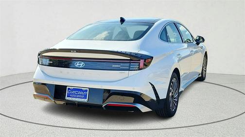 2026 Hyundai SONATA Hybrid Limited