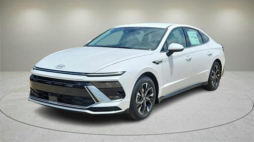 2026 Hyundai SONATA SEL