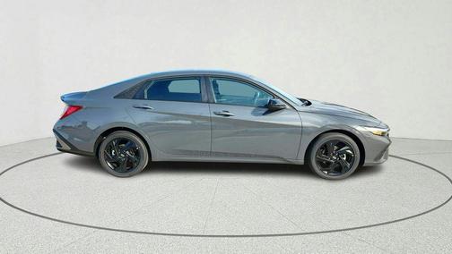 2026 Hyundai ELANTRA HEV SEL Sport