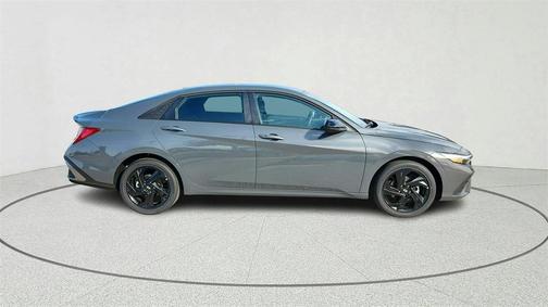 2026 Hyundai ELANTRA HEV SEL Sport