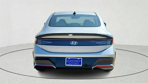 2026 Hyundai SONATA SEL