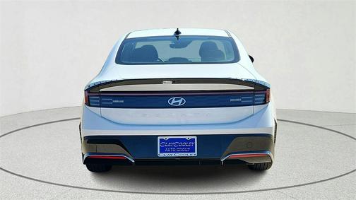 2026 Hyundai SONATA SEL