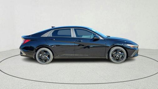 Abyss Black 2026 Hyundai ELANTRA Sport