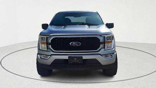 Iconic Silver Metallic 2021 Ford F-150 XL