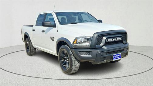 2024 RAM 1500 Classic Warlock Crew Cab 4x2 5'7' Box