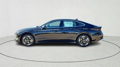 2026 Hyundai SONATA SEL