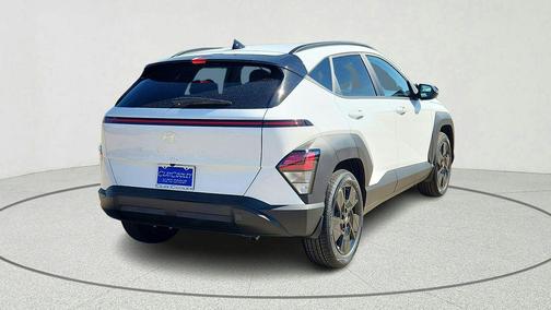 Atlas White 2026 Hyundai KONA SEL Sport