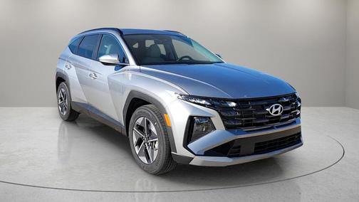 Shimmering Silver 2025 Hyundai TUCSON SEL Convenience