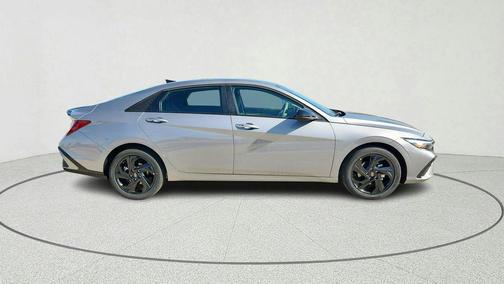Fluid Metal 2026 Hyundai ELANTRA Sport