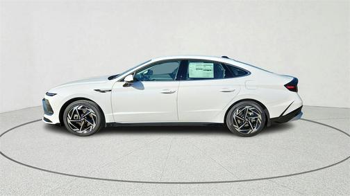 2026 Hyundai SONATA SEL