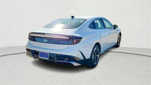 2026 Hyundai SONATA SEL